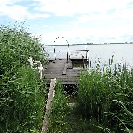 アパート Rustic Surrounded By Forests *